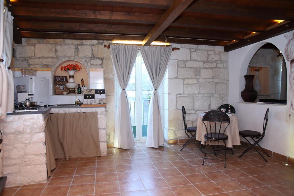 Kakaw Modica Charming House Apartment Ragusa Luaran gambar